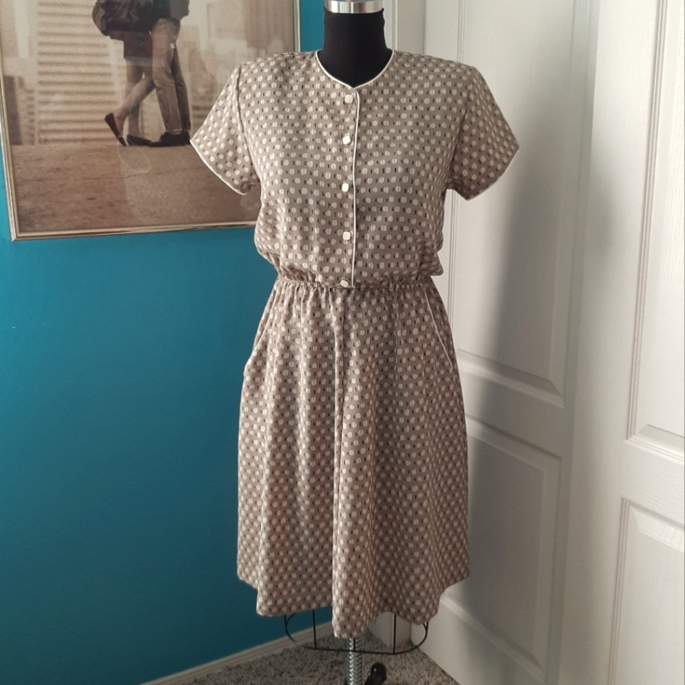 EUC Orvis vintage style poly crepe blouson dress with flaired  skirt: size 12P